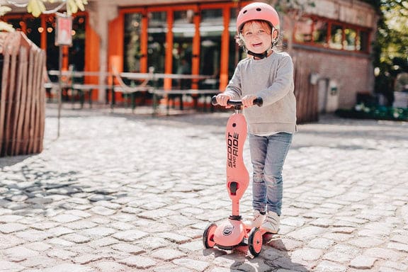 HWK1-STAND-PEACH_4417_fullres_576x384