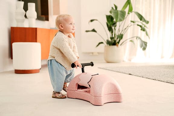 MYFIRST-ROSE-GIRL_9144_576x384